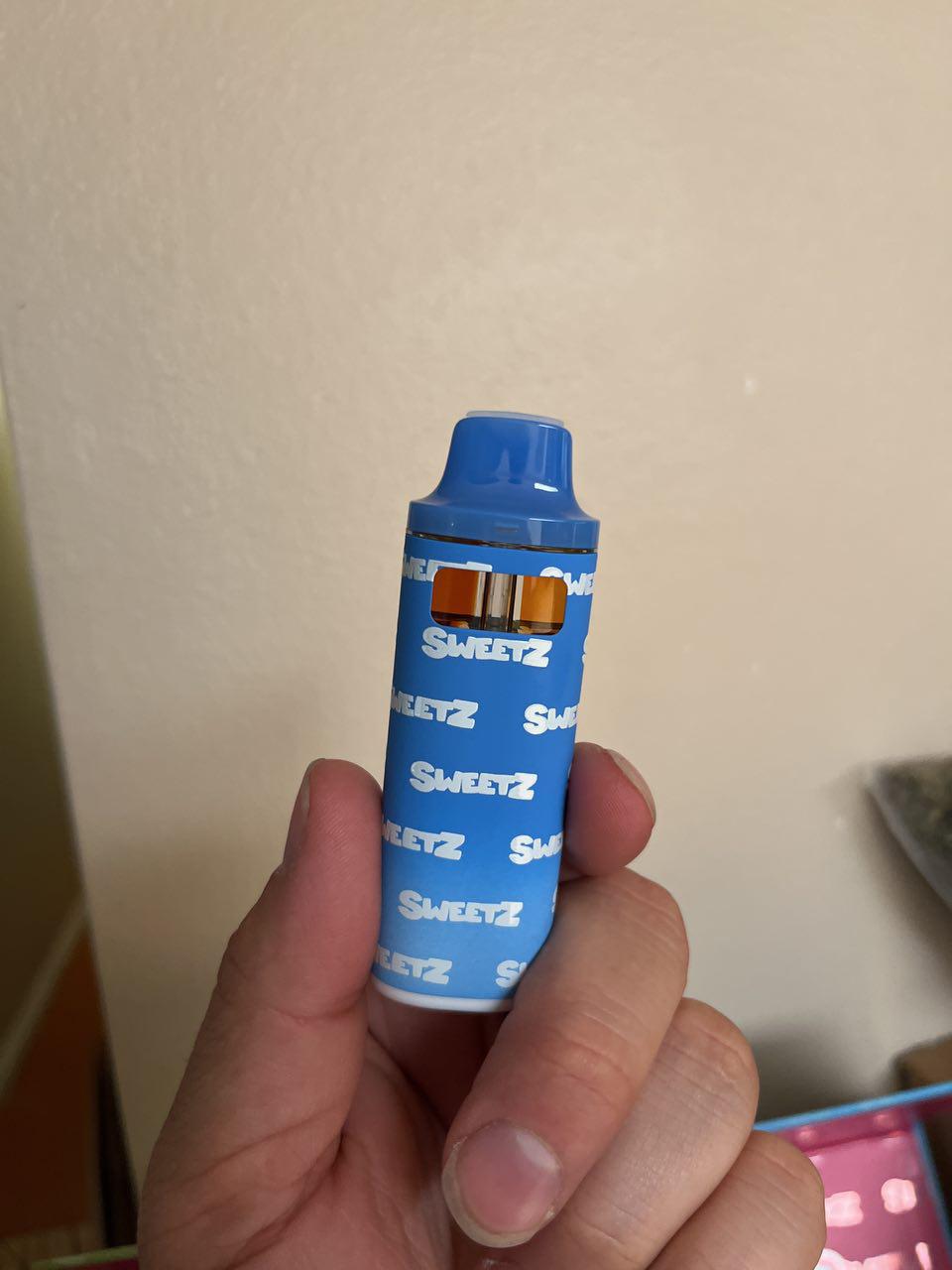 WhatsApp Image 2025-10-16 at 10.42.38_b6717ef9 sweet half & half 2g disposable